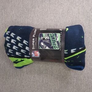 NFL Seattle Seahawks Super Plush Throw Blanket 46"x60" Officially Licensed NWT